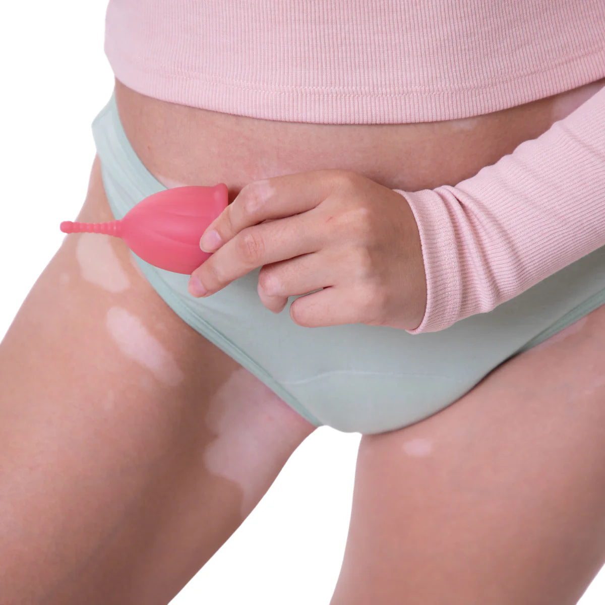 Femi.Eko - Coppetta mestruale con Saniconcentrate (non necessita di sterilizzazione) - Taglia B