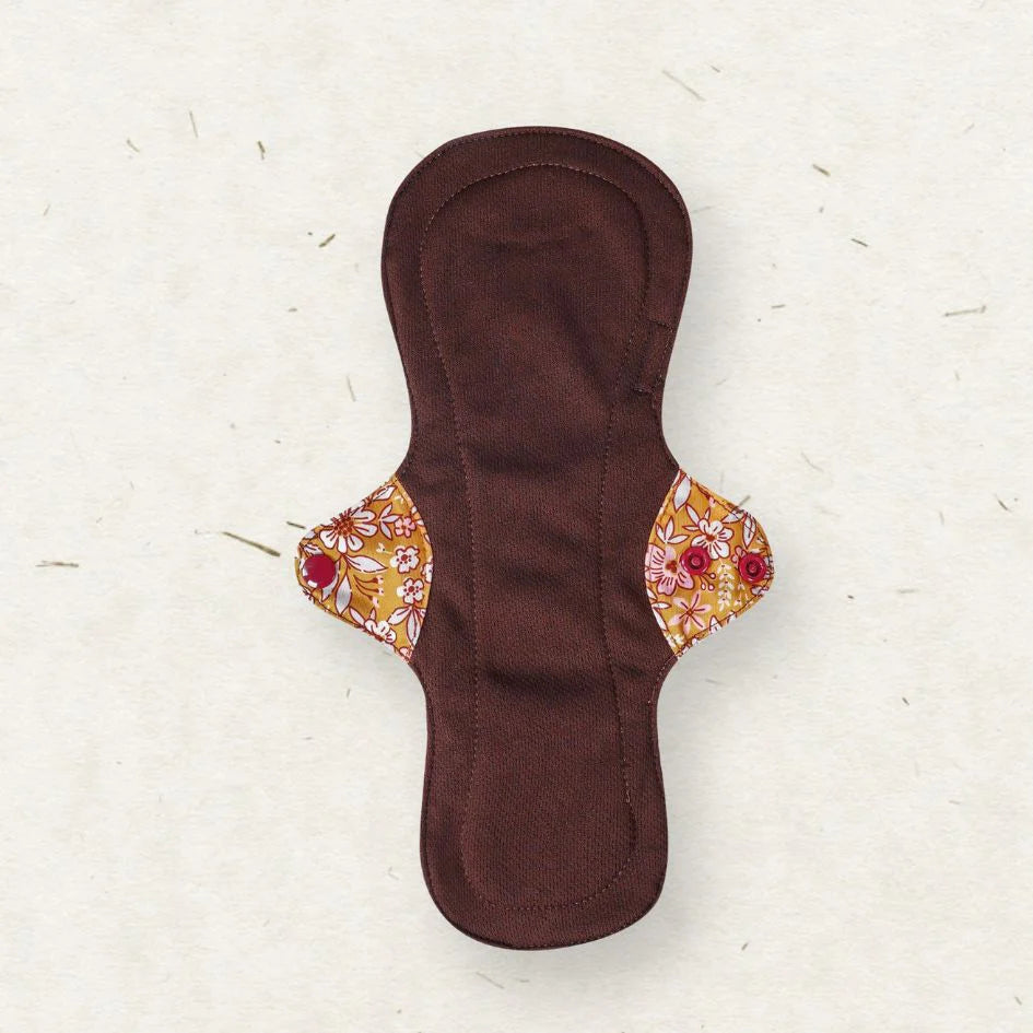 Lore & Leaf Malta Eco Mini Reusable Sanitary Period Pad Large Contour Bamboo Dark Stain Free Natural Healthy Audrey 2