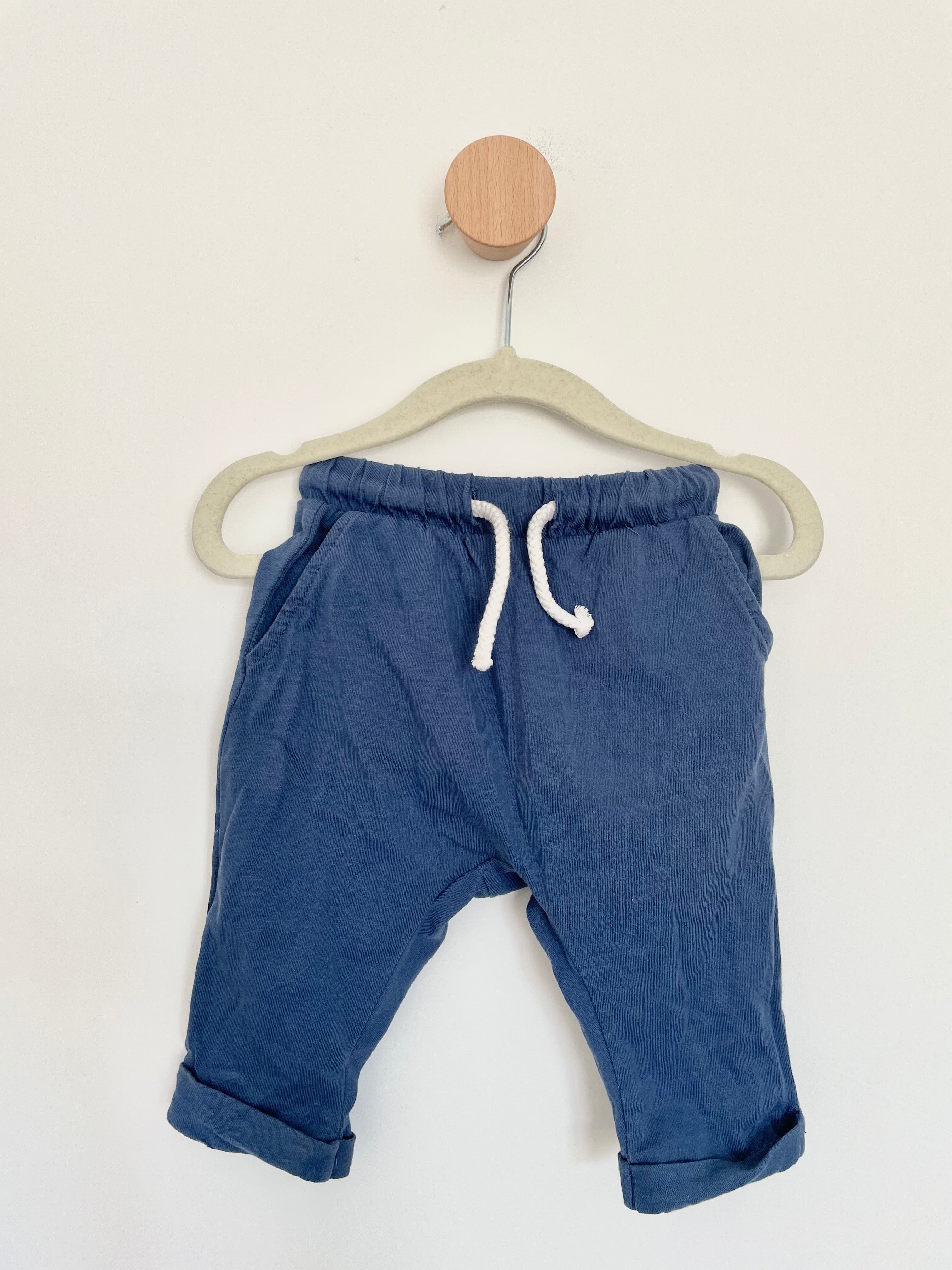 Pantaloni 4-6 mesi