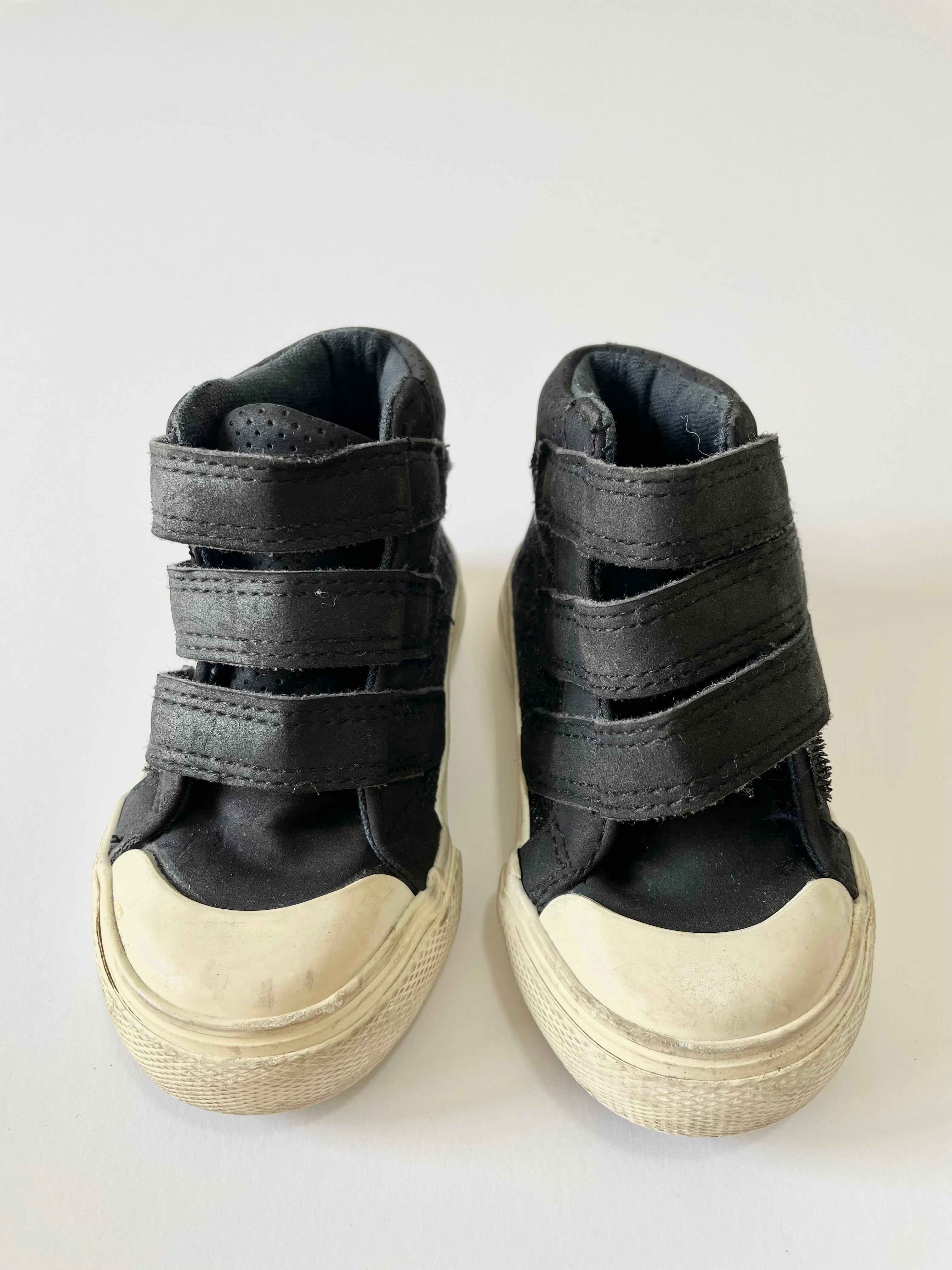 Scarpe taglia 21