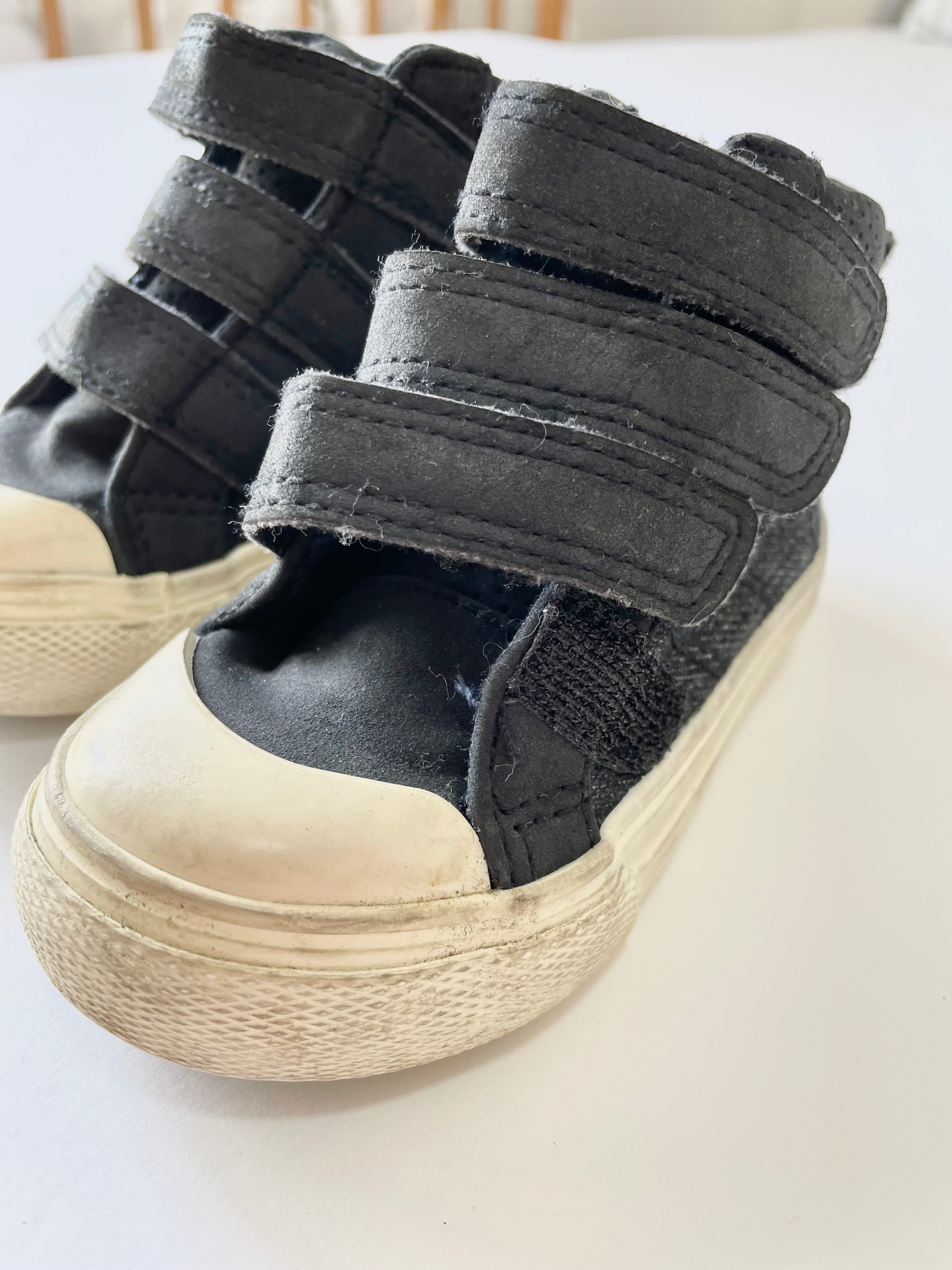 Scarpe taglia 21