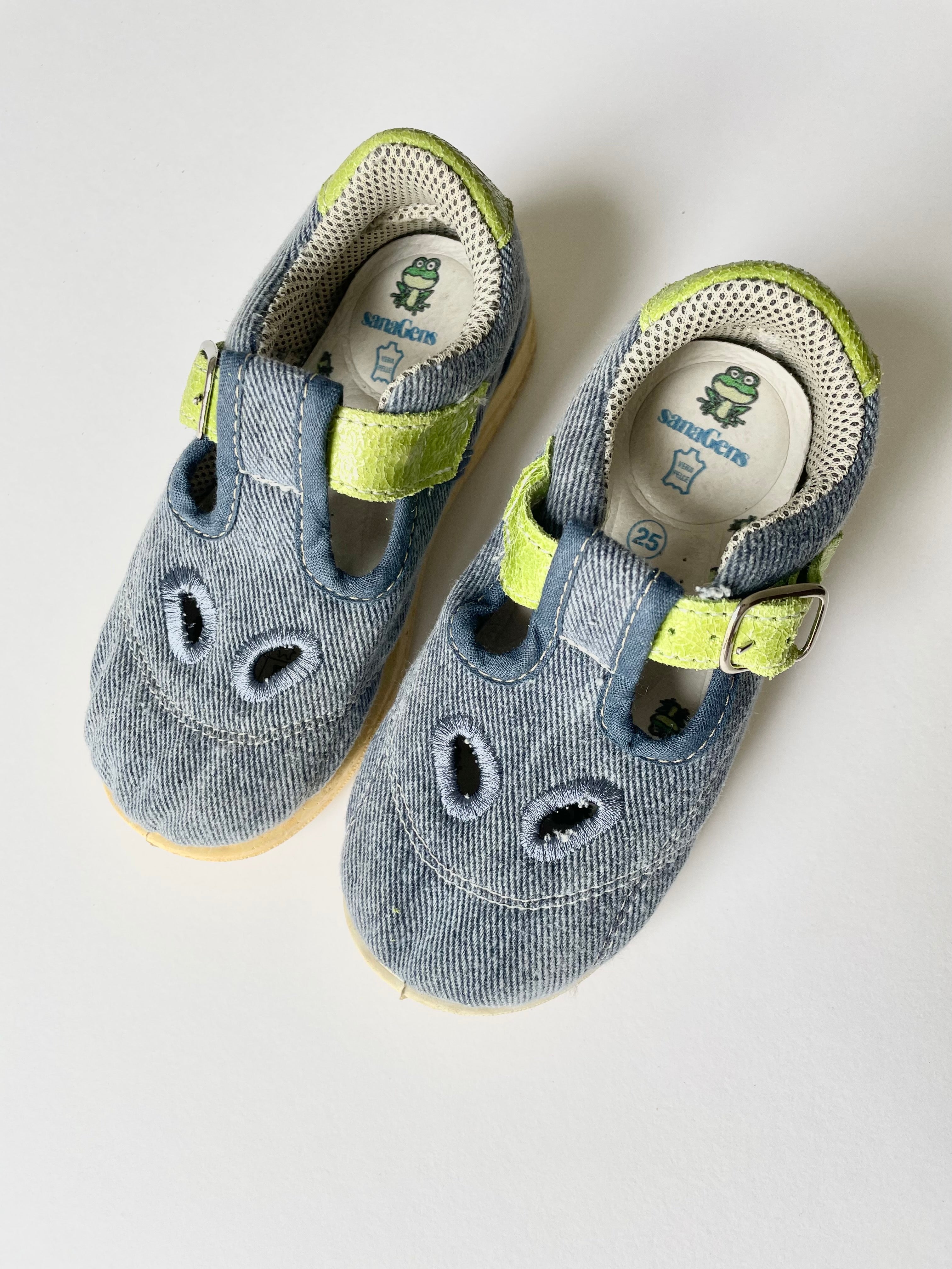 Scarpe taglia 25