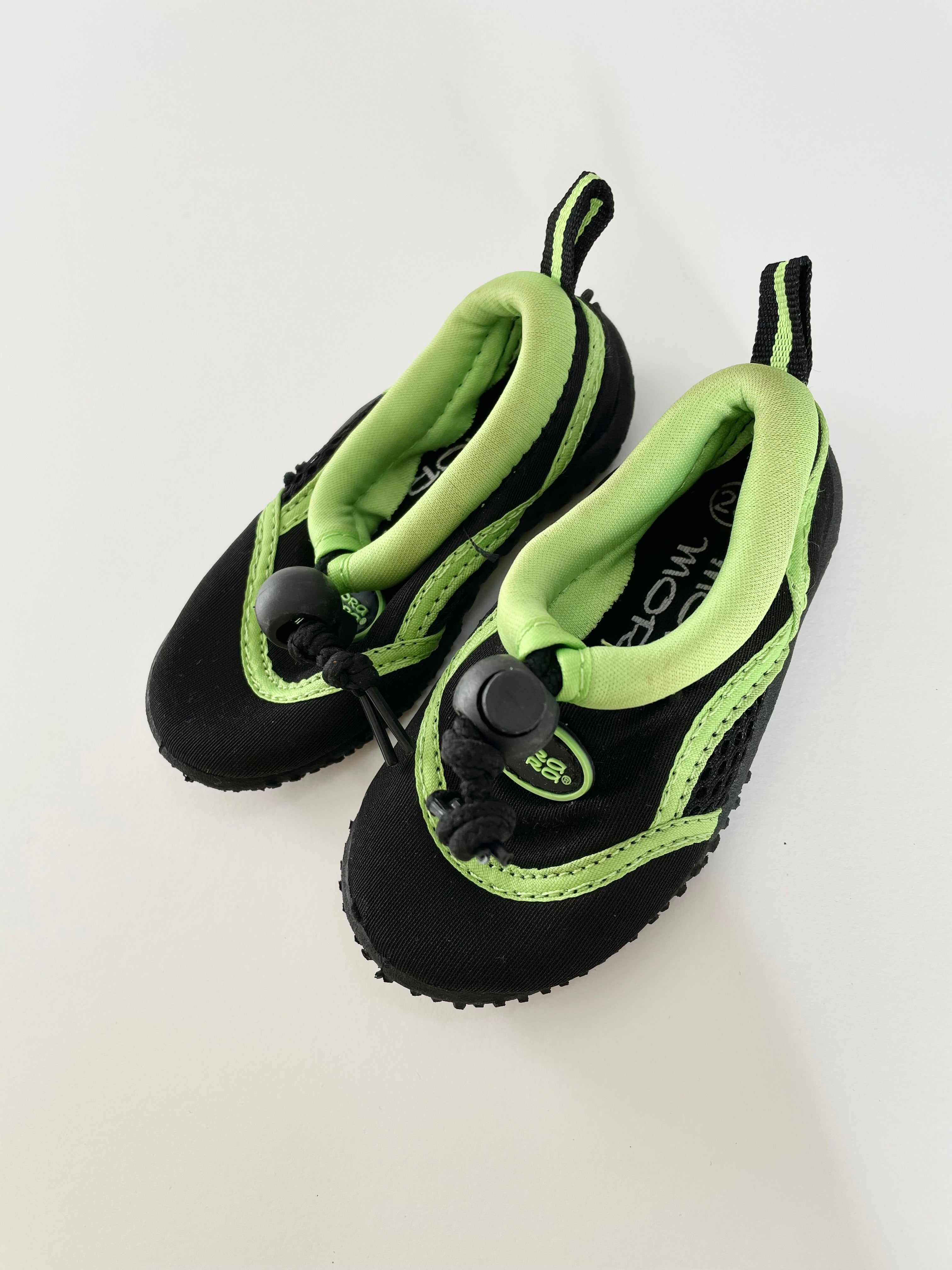 Scarpe da acqua taglia 23