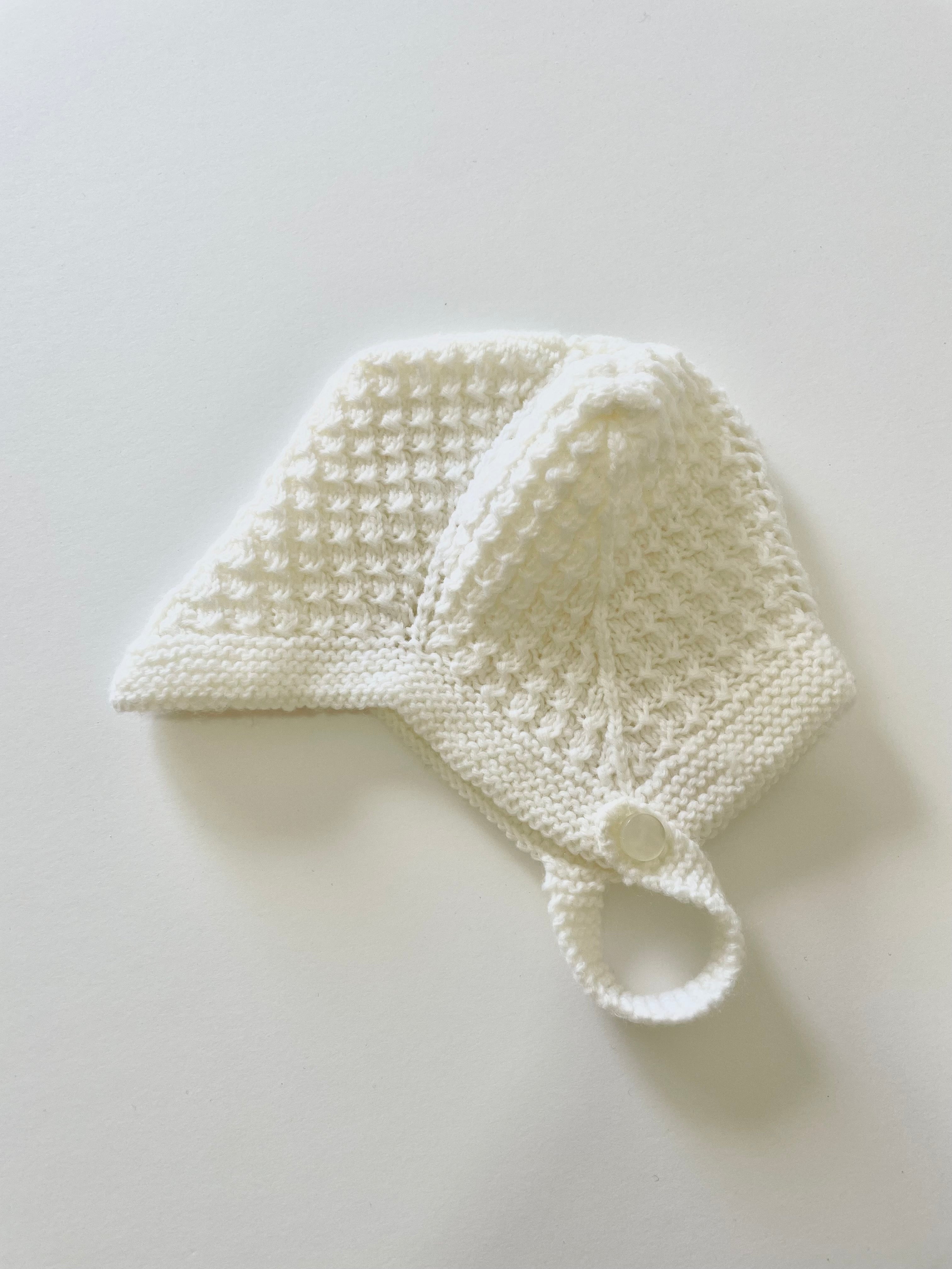 Cappellino lavorato a maglia per neonati 0-3 mesi