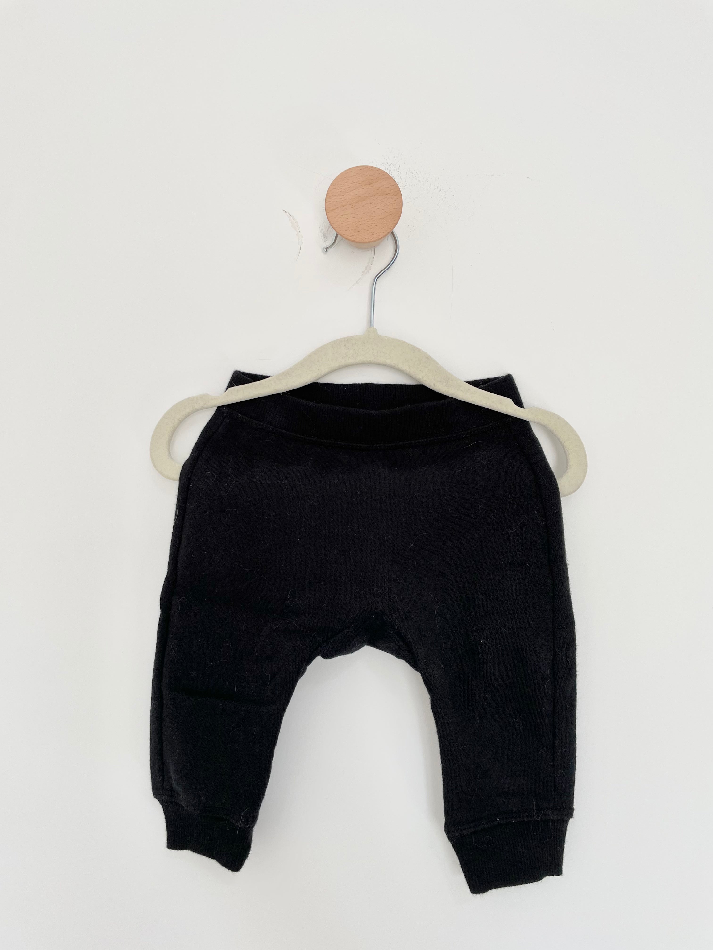 Pantaloni 2-4 mesi