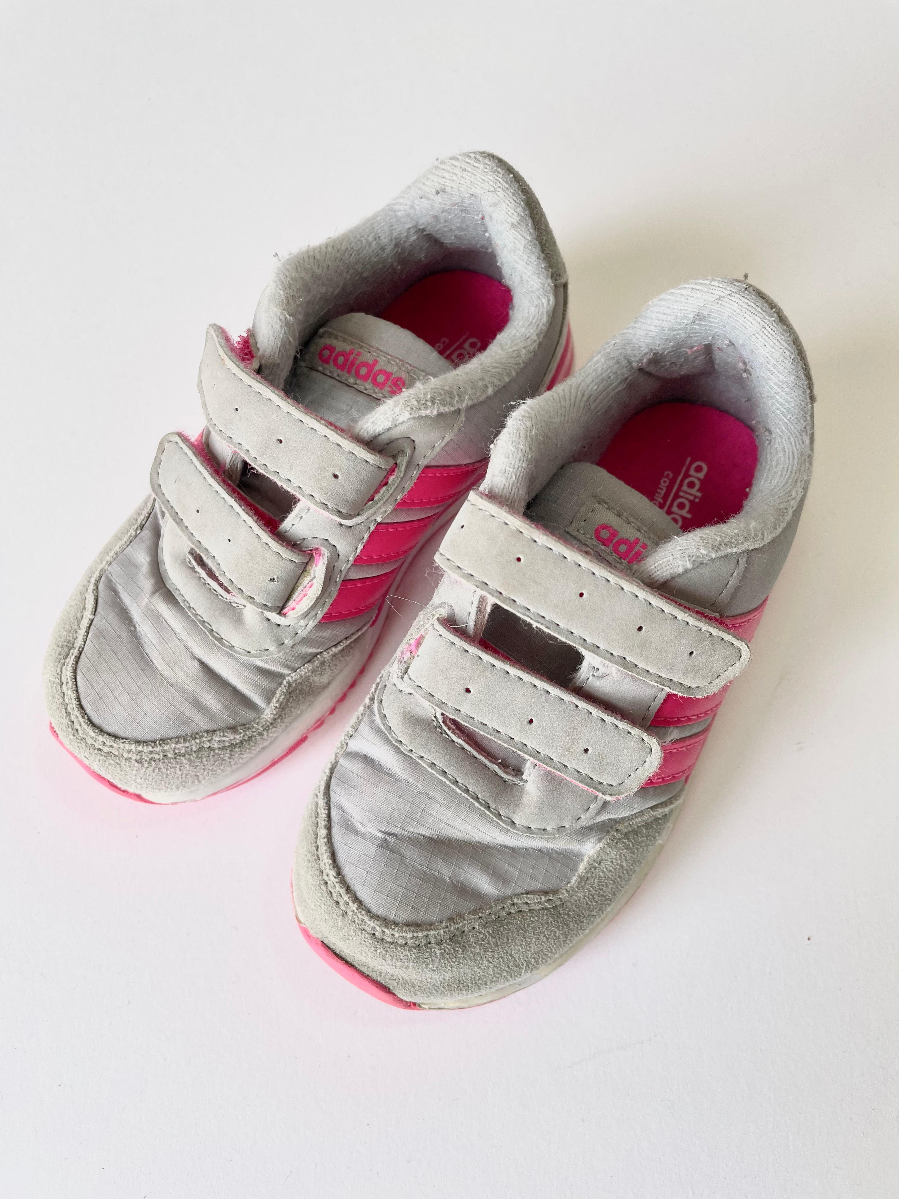 Scarpe taglia 23